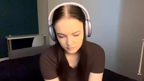 Snapshot of brunaceasor chatting on 05/11/26, 01:06 Luna online show from 05/11/26, 01:06