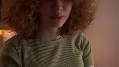 Snapshot of brunaeveritt chatting on 04/18/26, 07:07 Tess online show from 04/18/26, 07:07
