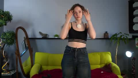 Snapshot of brunaeveritt chatting on 05/12/26, 02:14 Tess online show from 05/12/26, 02:14