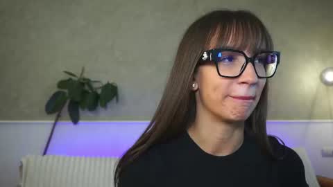 Snapshot of brunette_babee chatting on 06/24/26, 03:55 brunette_babee online show from 06/24/26, 03:55