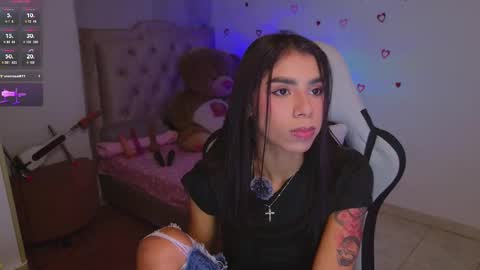 SARAH  online show from 03/22/26, 02:26