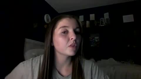 Snapshot of brunettebaby040 chatting on 10/09/25, 03:04 brunettebaby040 online show from 10/09/25, 03:04