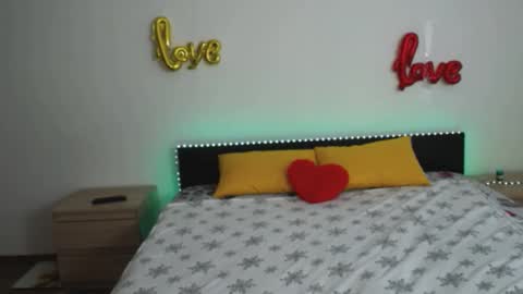 Ellis online show from 02/17/25, 02:59