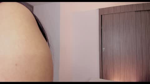 Snapshot of brunnahart chatting on 01/04/25, 12:48     online show from 01/04/25, 12:48