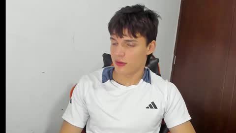 Snapshot of bruno_bellini chatting on 02/13/26, 12:39 Bruno Bellini online show from 02/13/26, 12:39