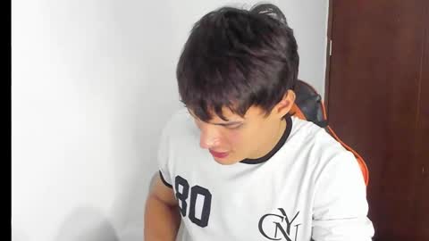 Snapshot of bruno_bellini chatting on 02/26/26, 05:50 Bruno Bellini online show from 02/26/26, 05:50