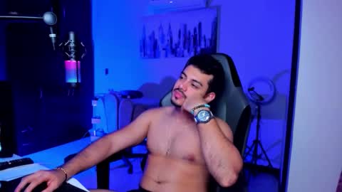 Snapshot of bruno_diaz31 chatting on 05/14/26, 04:19 Bruno online show from 05/14/26, 04:19