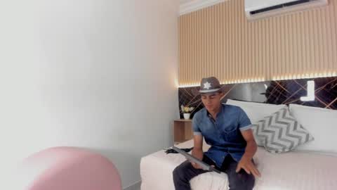 Bruno online show from 06/23/26, 07:45