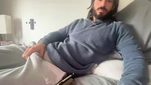 Sebastian online show from 04/05/26, 10:07