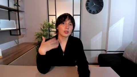 Bruno online show from 05/17/26, 08:16
