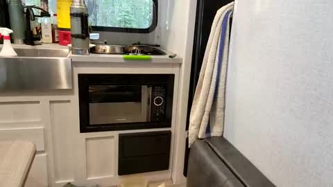 Snapshot of brushsquach chatting on 02/08/25, 09:46 Steve... aka SkinnieDippin aka TimberTramp online show from 02/08/25, 09:46