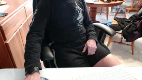 Snapshot of brussells chatting on 12/08/24, 05:11 Brussells online show from 12/08/24, 05:11