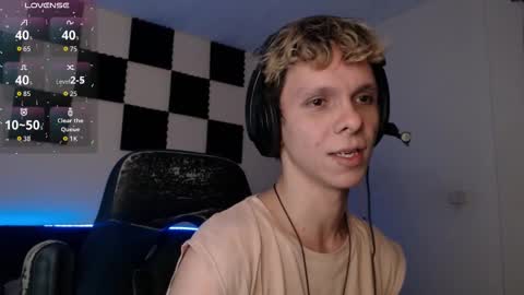 bryamado online show from 10/21/25, 01:50