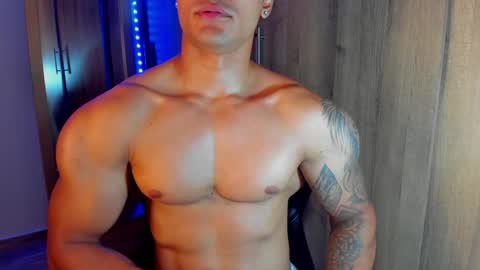 Snapshot of bryan_boy_ chatting on 01/05/25, 11:33 bryan online show from 01/05/25, 11:33