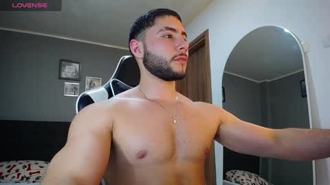 Snapshot of bryan_oficials chatting on 12/19/24, 03:18 bryan_oficials online show from 12/19/24, 03:18