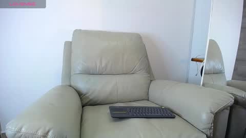 Snapshot of bryan_oficials chatting on 02/12/25, 03:51 bryan_oficials online show from 02/12/25, 03:51