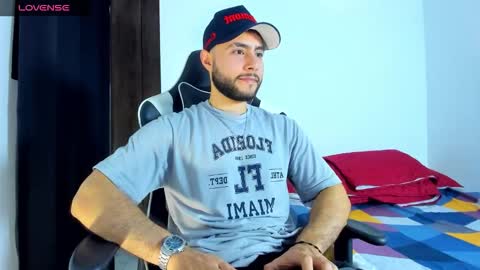 Snapshot of bryan_oficials chatting on 09/09/25, 02:22 bryan_oficials online show from 09/09/25, 02:22