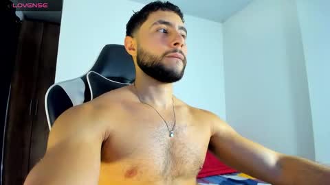 Snapshot of bryan_oficials chatting on 09/29/25, 12:49 bryan_oficials online show from 09/29/25, 12:49