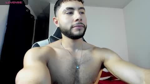 Snapshot of bryan_oficials chatting on 11/30/25, 08:35 bryan_oficials online show from 11/30/25, 08:35