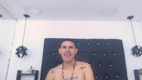 Snapshot of bryan_pirs chatting on 05/29/26, 11:52 Bryan online show from 05/29/26, 11:52
