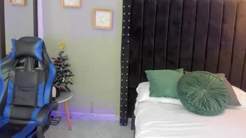 Bryan online show from 12/14/25, 11:15