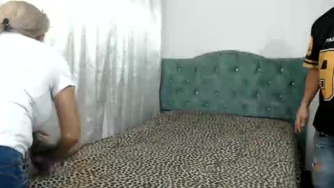 Snapshot of bryonysexytwo chatting on 06/01/26, 04:25 bryonysexytwo online show from 06/01/26, 04:25