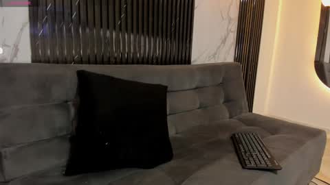 Bryxon  online show from 01/26/25, 04:20