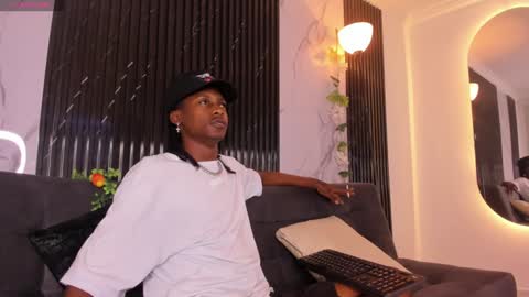 Bryxon  online show from 02/06/25, 11:54