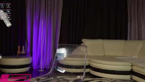 Bubble  gum  online show from 02/07/25, 01:36