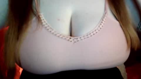 Snapshot of bubble_bambam chatting on 09/15/25, 06:52 Nancy 3 online show from 09/15/25, 06:52