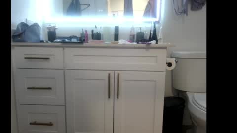 Queen Lola XXX online show from 04/18/26, 04:27