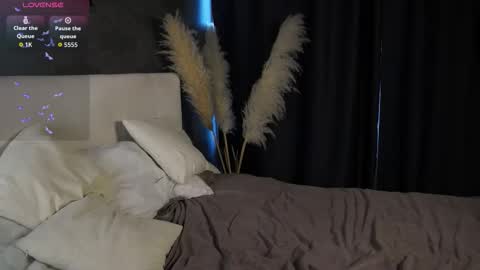 Sabrina  online show from 09/09/25, 04:12