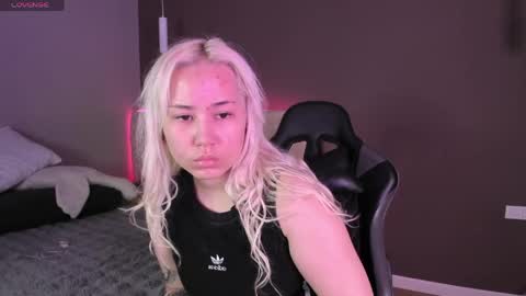bubblebunny_ online show from 06/03/26, 12:52