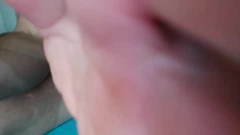 Snapshot of bubblebutt417 chatting on 10/21/25, 01:17 Max candi online show from 10/21/25, 01:17