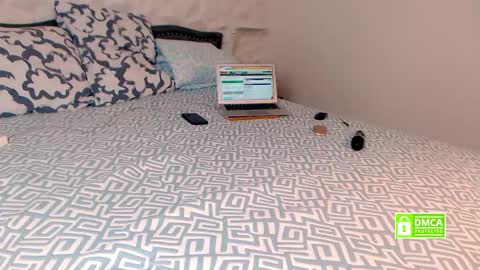 Snapshot of bubblebuttveronica chatting on 02/26/26, 06:40 Nylon queen genuine model who bring pantyhose on chaturbate for first time the others just copy my room for money online show from 02/26/26, 06:40