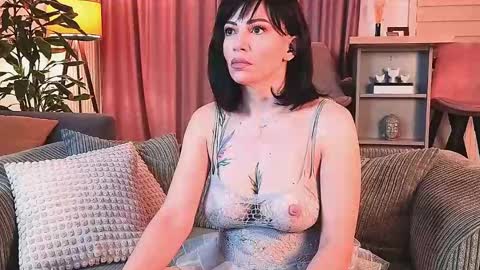 Snapshot of bubblecum4 chatting on 02/02/25, 03:49 MayaCroft online show from 02/02/25, 03:49