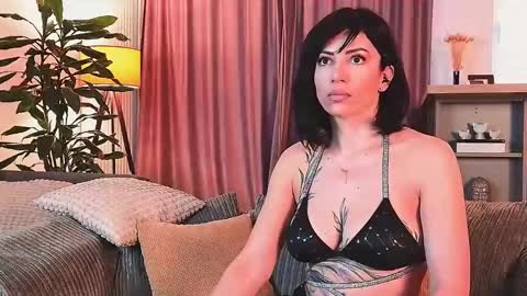 Snapshot of bubblecum4 chatting on 02/05/25, 11:23 MayaCroft online show from 02/05/25, 11:23