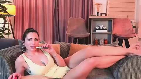 Snapshot of bubblecum4 chatting on 02/12/25, 06:19 MayaCroft online show from 02/12/25, 06:19