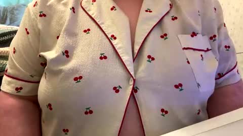 bubblegirl online show from 04/24/26, 02:30