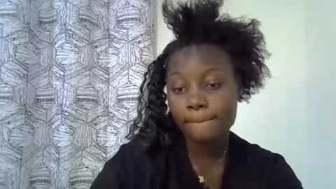 bubbly_ass30 online show from 12/20/25, 03:41