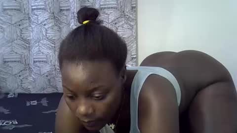 bubbly_ass30 online show from 12/21/25, 09:11