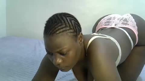 bubbly_ass30 online show from 03/12/26, 12:22