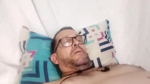 buchs32 online show from 10/27/25, 03:32