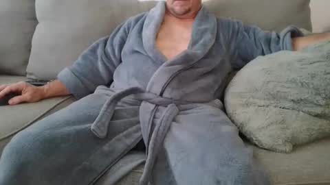 Snapshot of buck_camstar chatting on 05/17/26, 04:36 Buck online show from 05/17/26, 04:36