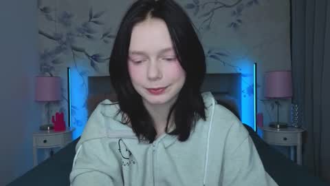 Leona online show from 02/06/26, 10:57