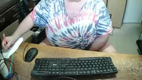 Bucku2 online show from 04/18/26, 07:58