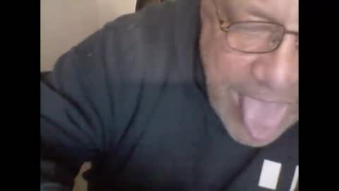 buddyluvzumore online show from 12/29/24, 03:22