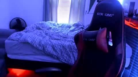 buffsexyman24 online show from 03/10/25, 12:26