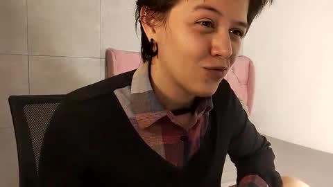 bug2025 online show from 09/08/25, 02:49