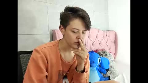 bug2025 online show from 10/28/25, 05:00